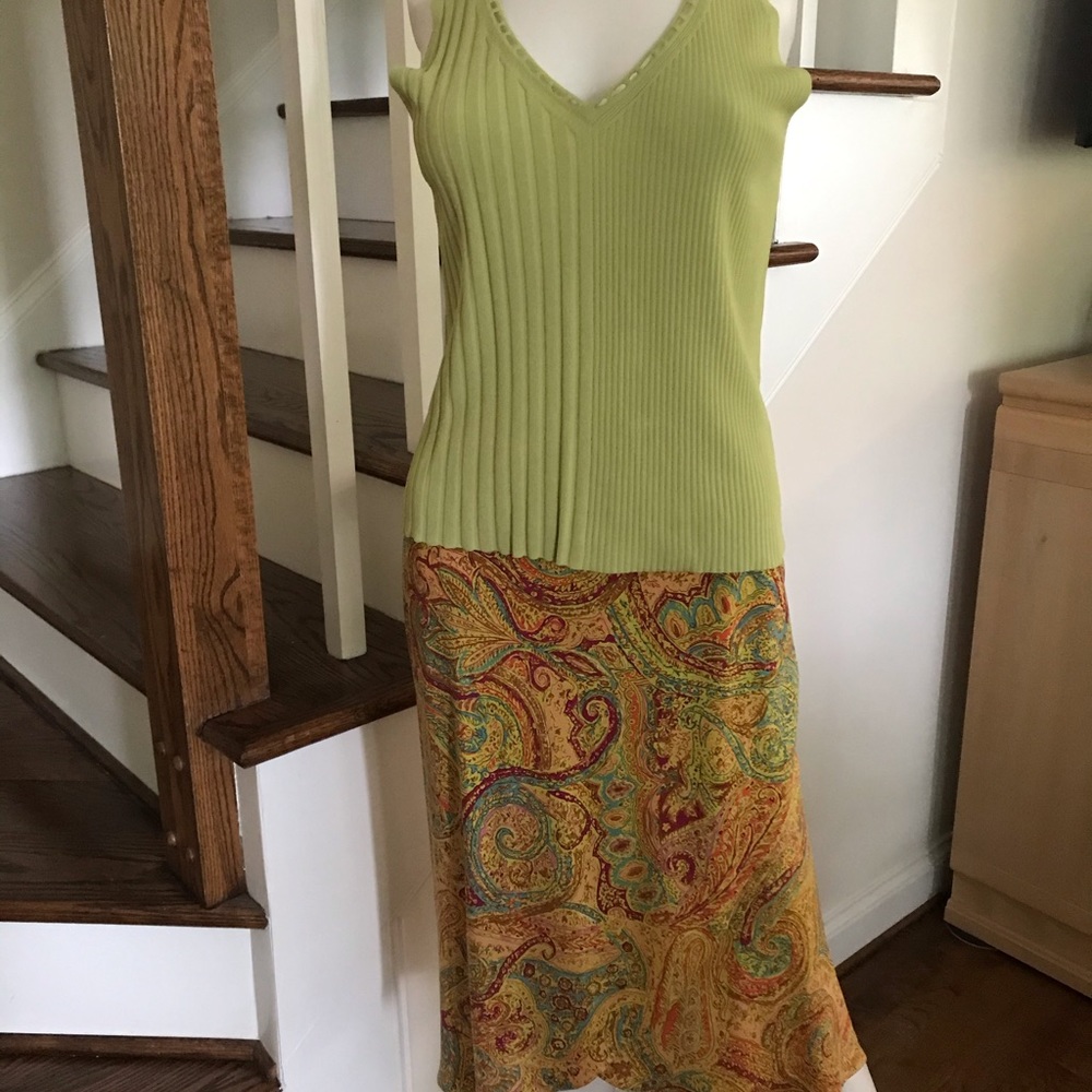 Beautiful pull on multi colored skirt